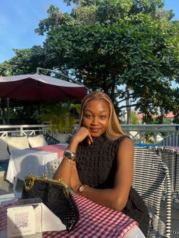 Zarah Kwairanga photo